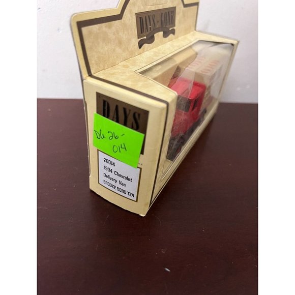 LLEDO 1/64 Diecast 1934 CHEVROLET Delivery Truck Brooke Bond Tea DG26 New! - Picture 4 of 8